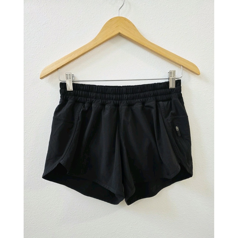 Lululemon Tracker Shorts 4" Women's Size 6 Solid Black